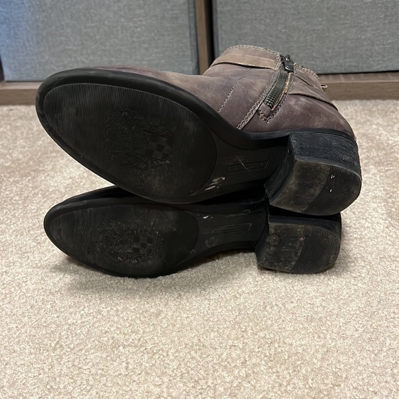 Vince Camuto Beamer ankle boot - Picture 11 of 12